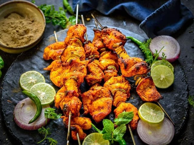 17. Chicken Tikka Boneless (Grilled\Tandoori )(8 Pcs)
