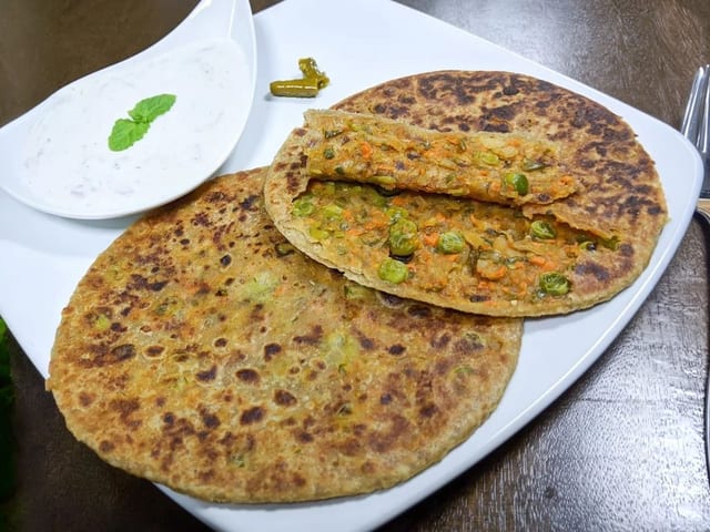 4. Mix Parantha (2).