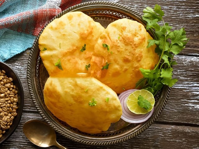 Bhatura 1 Pc.