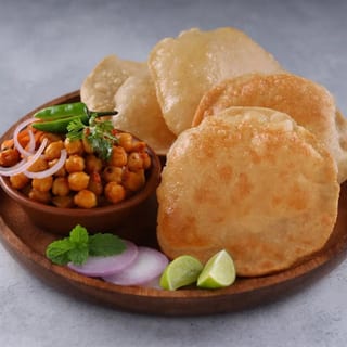 13. Puri Chole King Size (2)