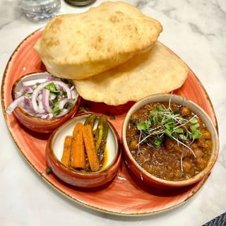 12. Chana Bhatura King Size (2)